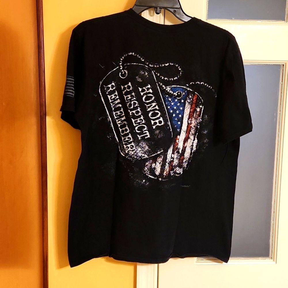 Buck Wear Women's Black "Honor, Respect, Remember" Slim-Fit Shirt Size L